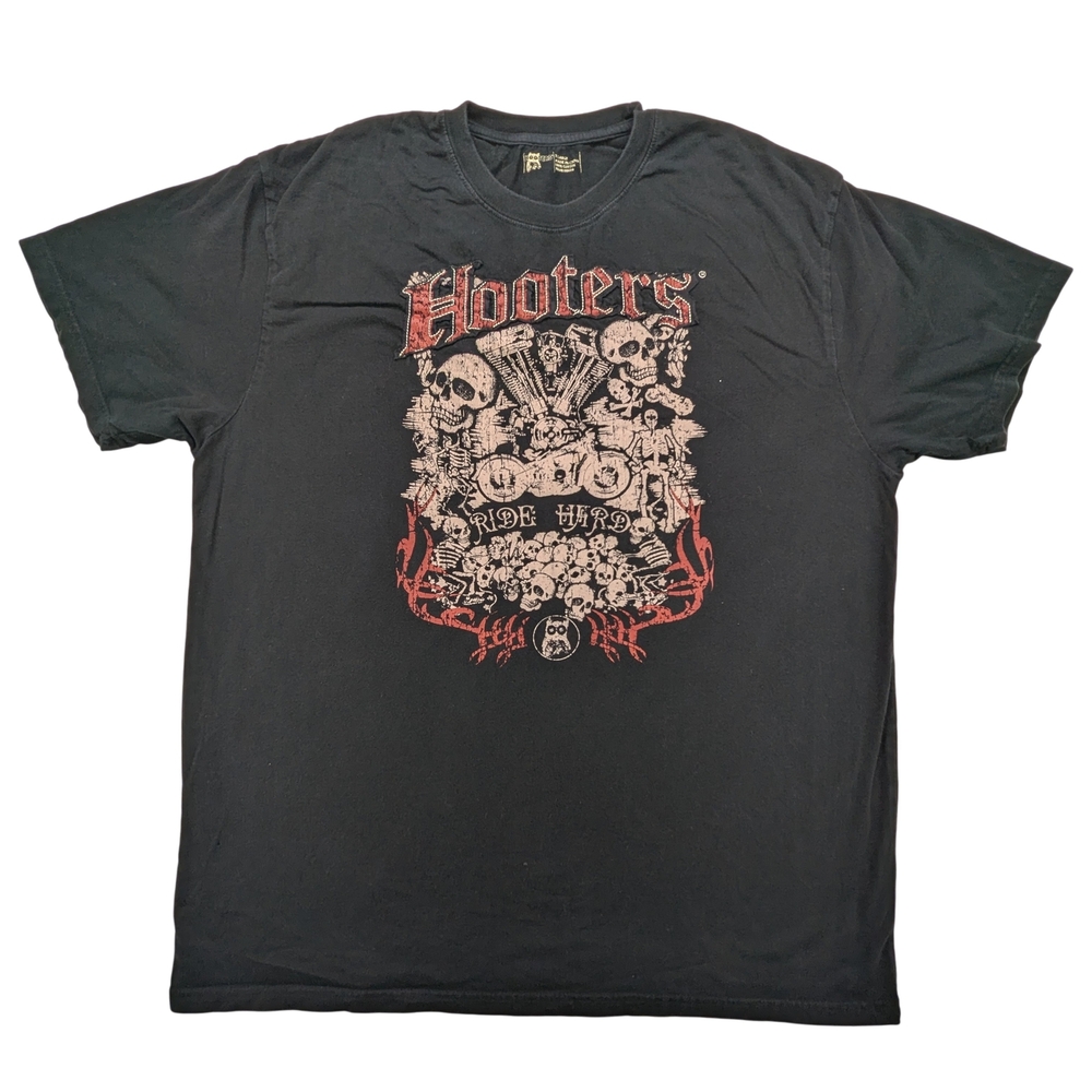 Hooters Shirt Mens XL Ride Hard Skull Biker Graphic Black Tee 100% Cotton Retro